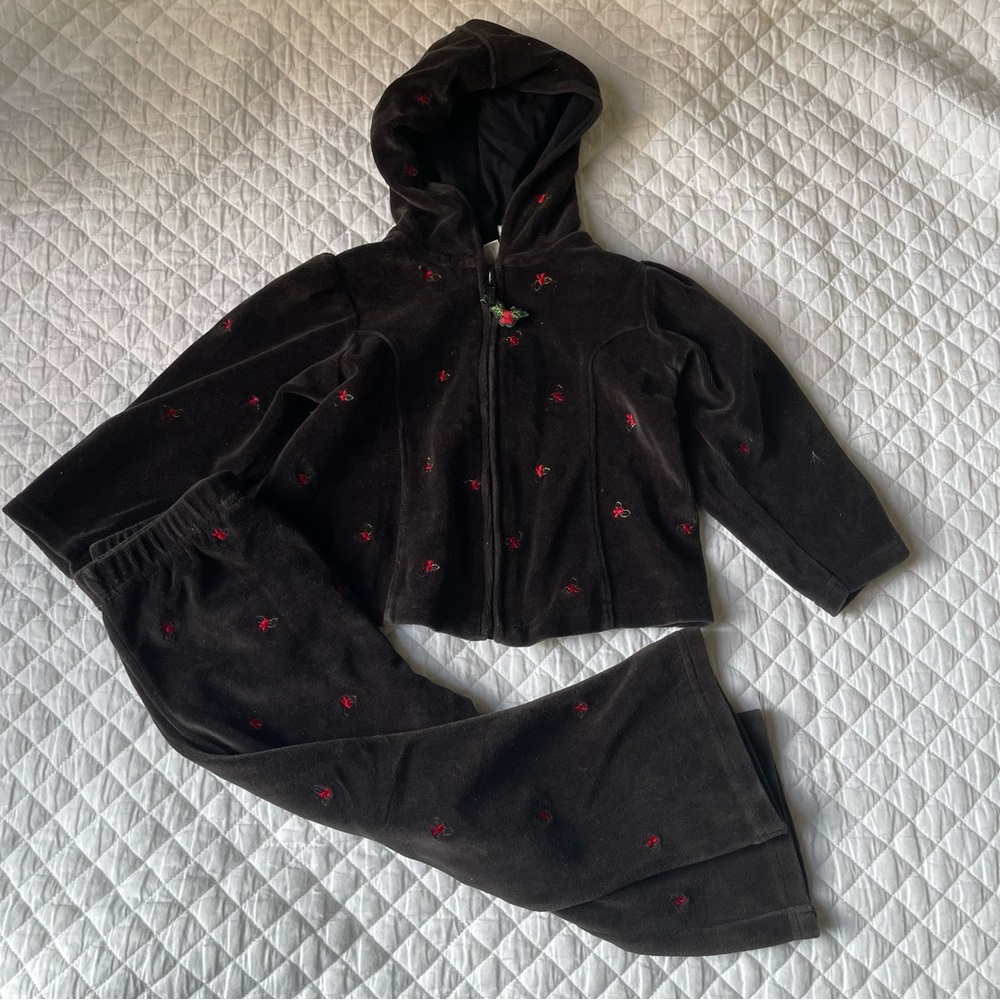 Vintage Nursery Rhyme velvet 2‎ piece set girls